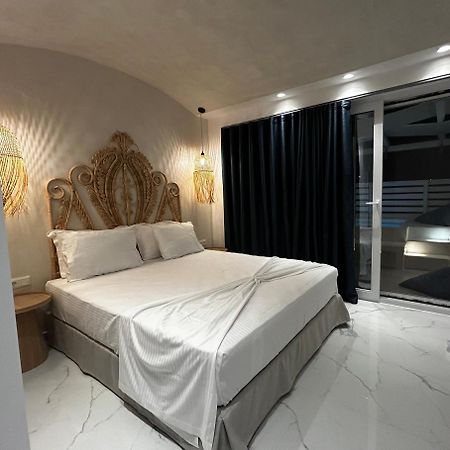 Calliopes By The Sea Boutique Suites Paralia Dionisiou Exterior foto