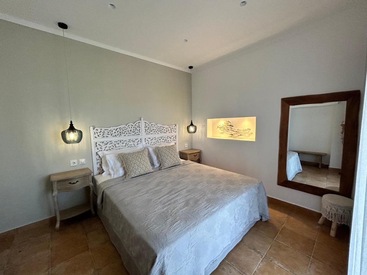 Calliopes By The Sea Boutique Suites Paralia Dionisiou Exterior foto