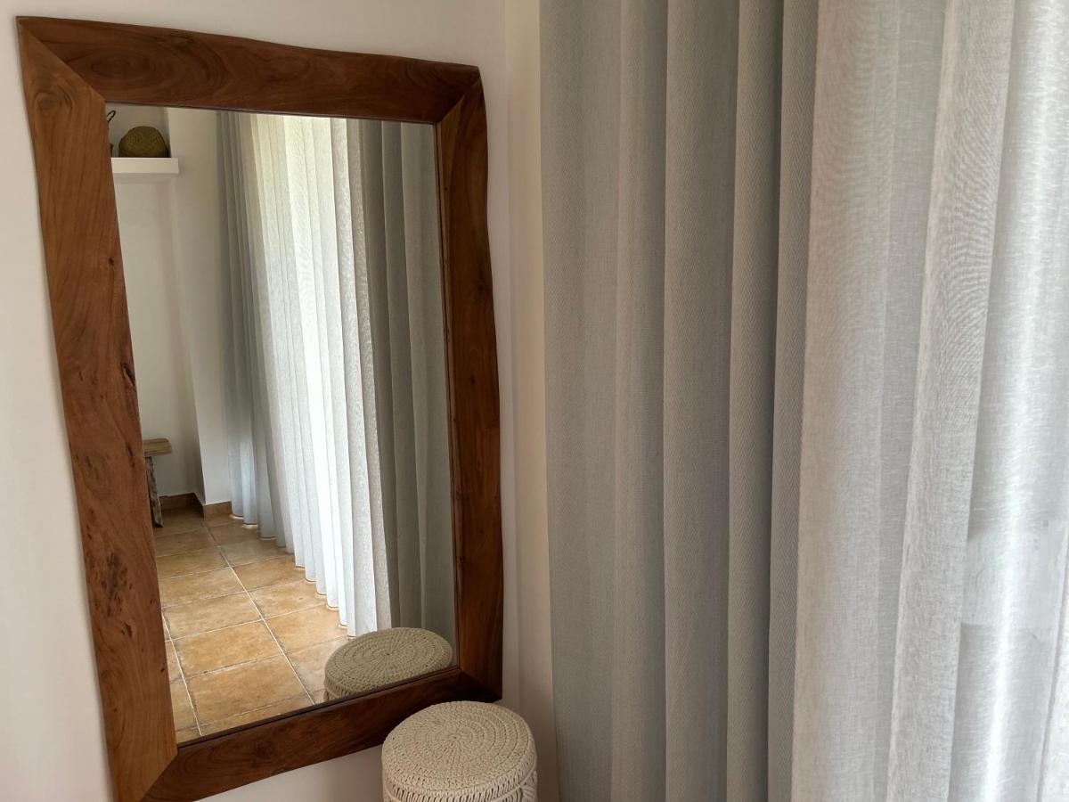 Calliopes By The Sea Boutique Suites Paralia Dionisiou Exterior foto
