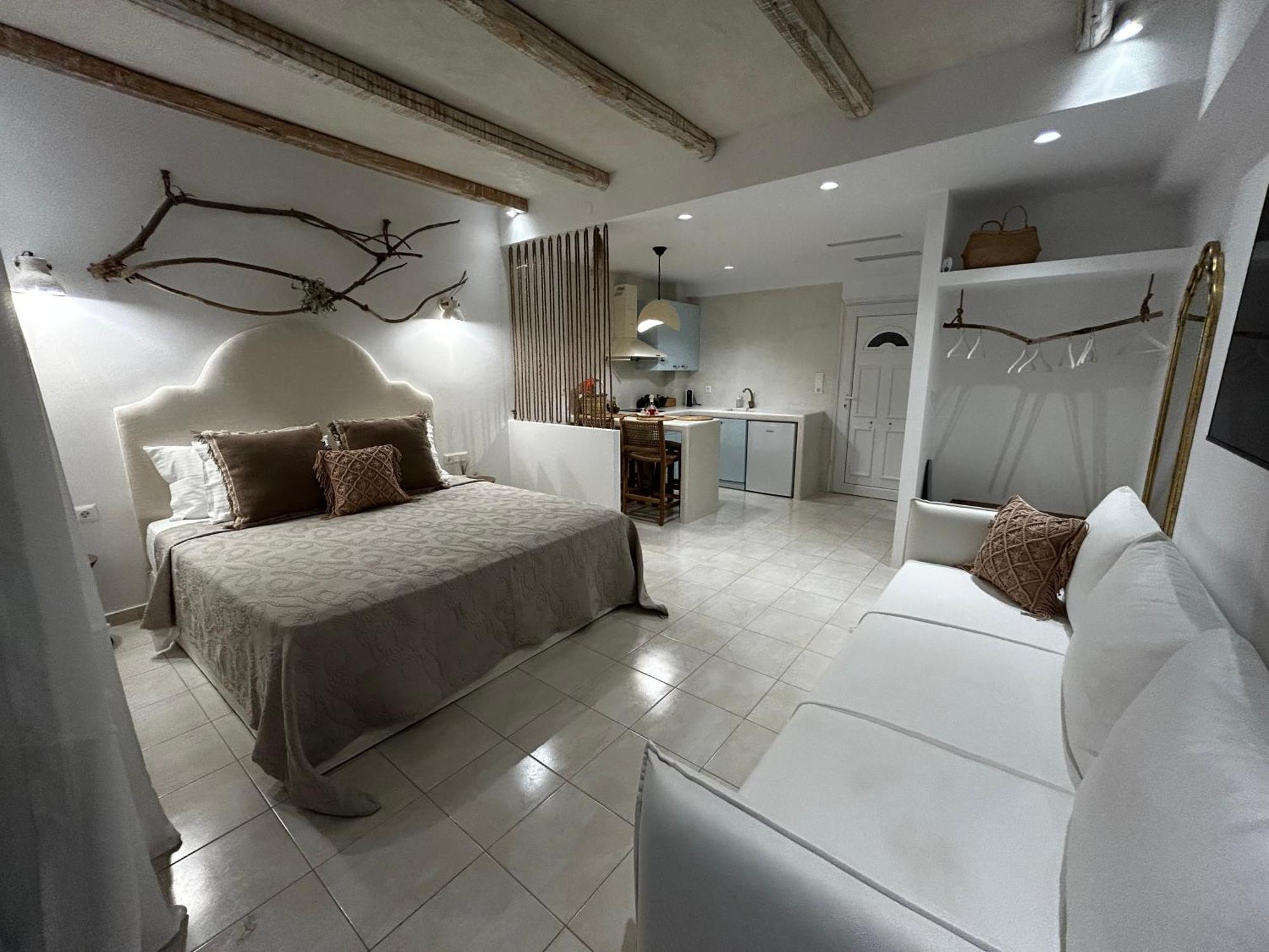 Calliopes By The Sea Boutique Suites Paralia Dionisiou Exterior foto
